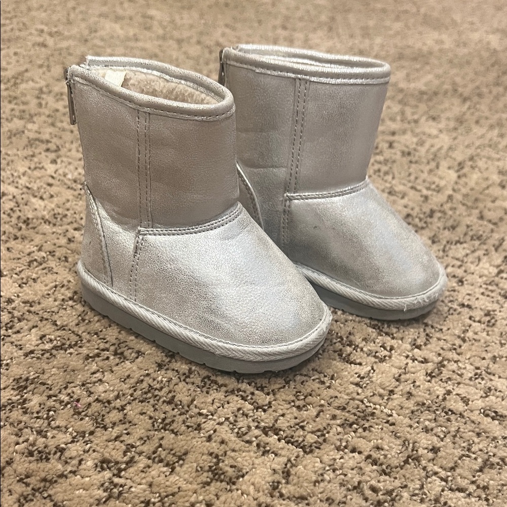 GAP Shiny Silver Kids Boots